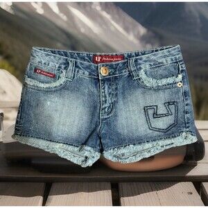 Chic IJ2 Fashion Jean Cowgirl | Low Rise Denim Shorts | JR size 29 | Light wash